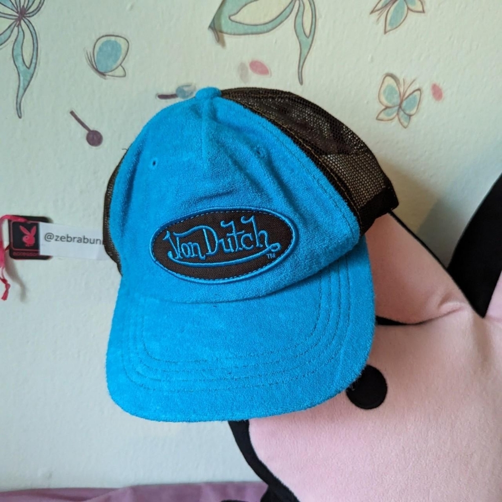 Von Dutch blue hat 🤠